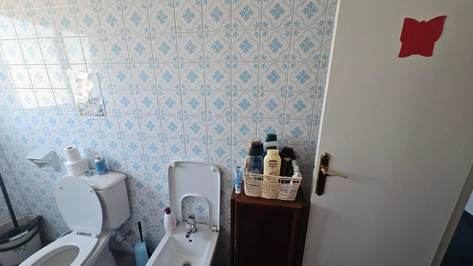 Habitacion Privada Centro Malaga Cerca De La Estacion De Tren Maria Zambrano Y Del Centro Historico Y De La Playa Spain