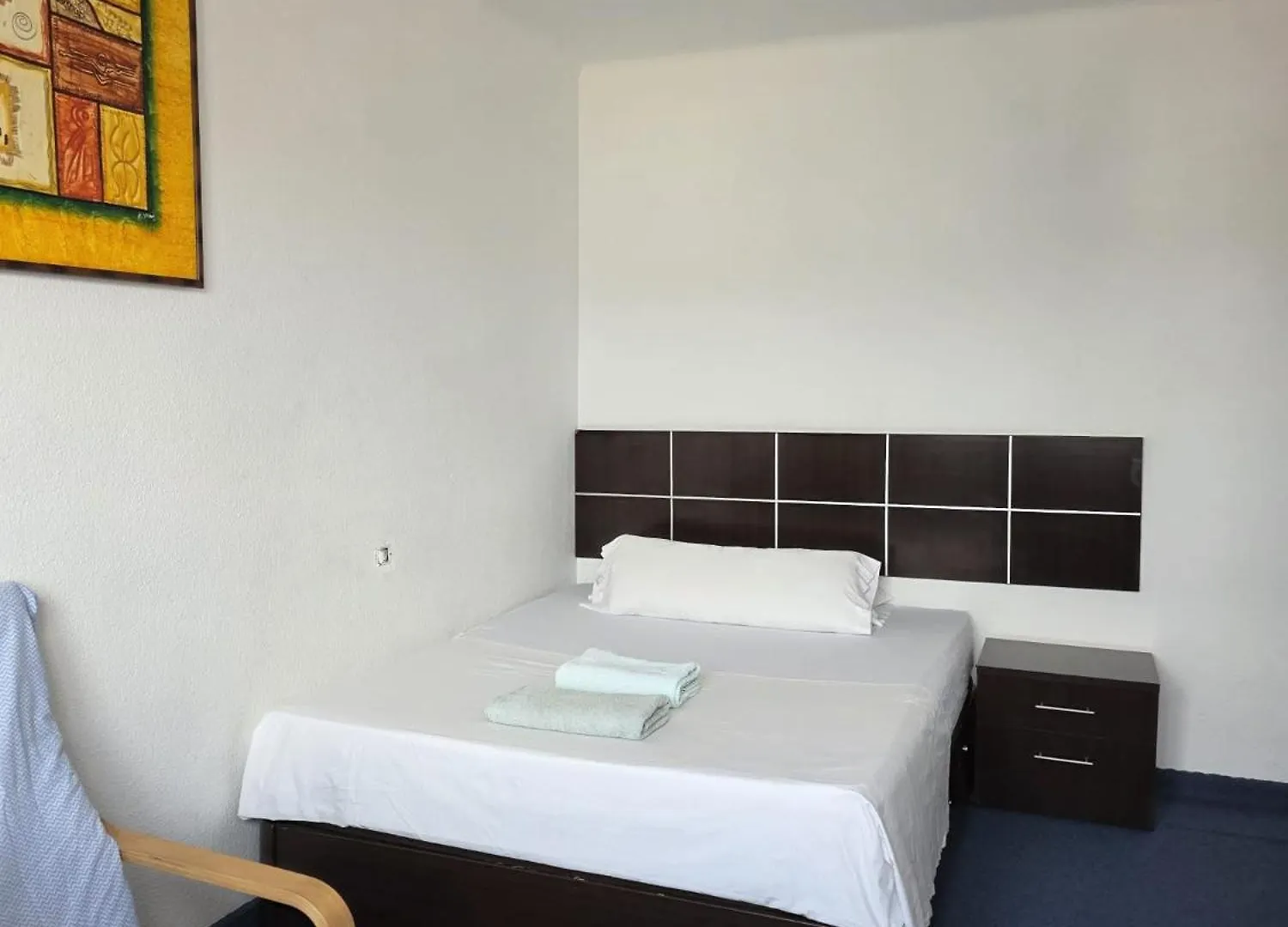 Habitacion Privada Centro Malaga Cerca De La Estacion De Tren Maria Zambrano Y Del Centro Historico Y De La Playa Homestay