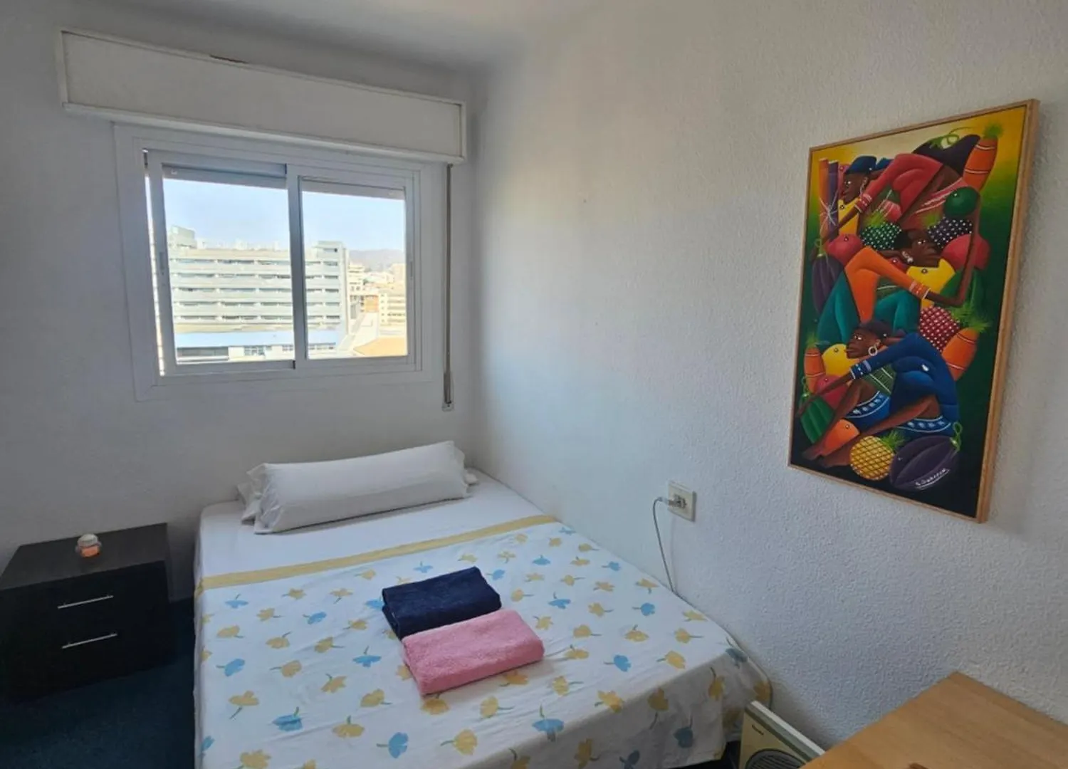 Habitacion Privada Centro Malaga Cerca De La Estacion De Tren Maria Zambrano Y Del Centro Historico Y De La Playa contacts