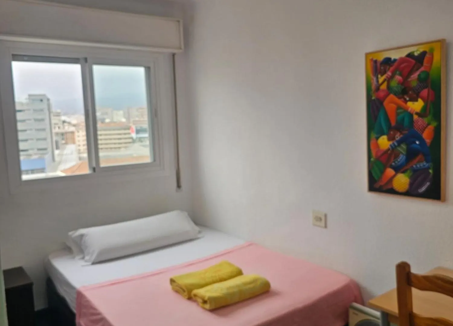 Habitacion Privada Centro Malaga Cerca De La Estacion De Tren Maria Zambrano Y Del Centro Historico Y De La Playa Spain